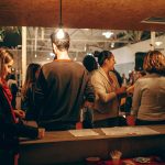 Networking lors d'un événement professionnel